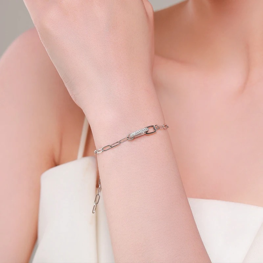 18K Elegant Geometric Lock Bracelet – 925 Sterling Silver