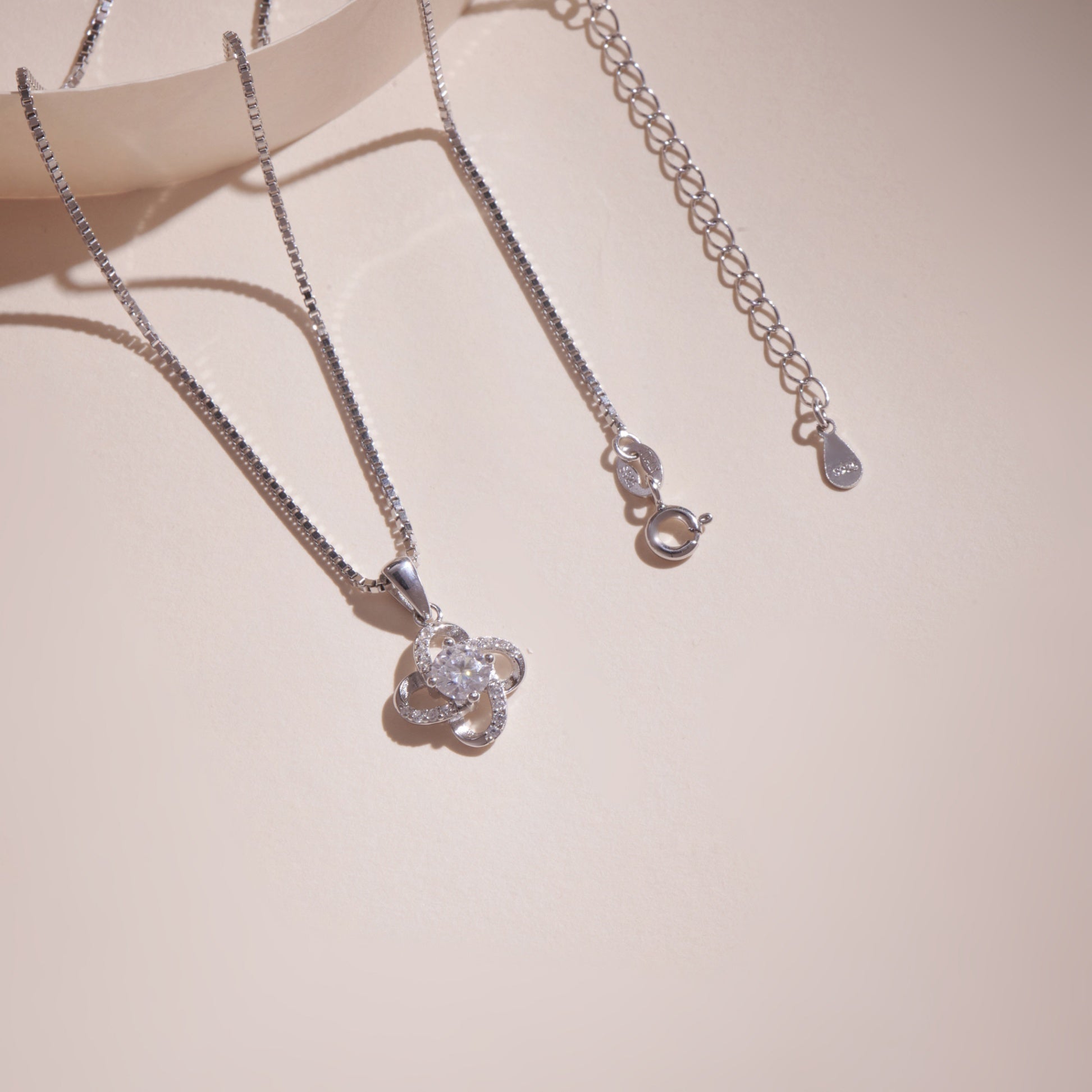 18K Moissanite Four Leaf Clover Necklace 5mm – 925 Sterling Silver