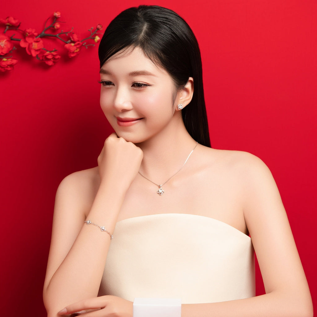 18K Moissanite Four Leaf Clover Necklace 5mm – 925 Sterling Silver