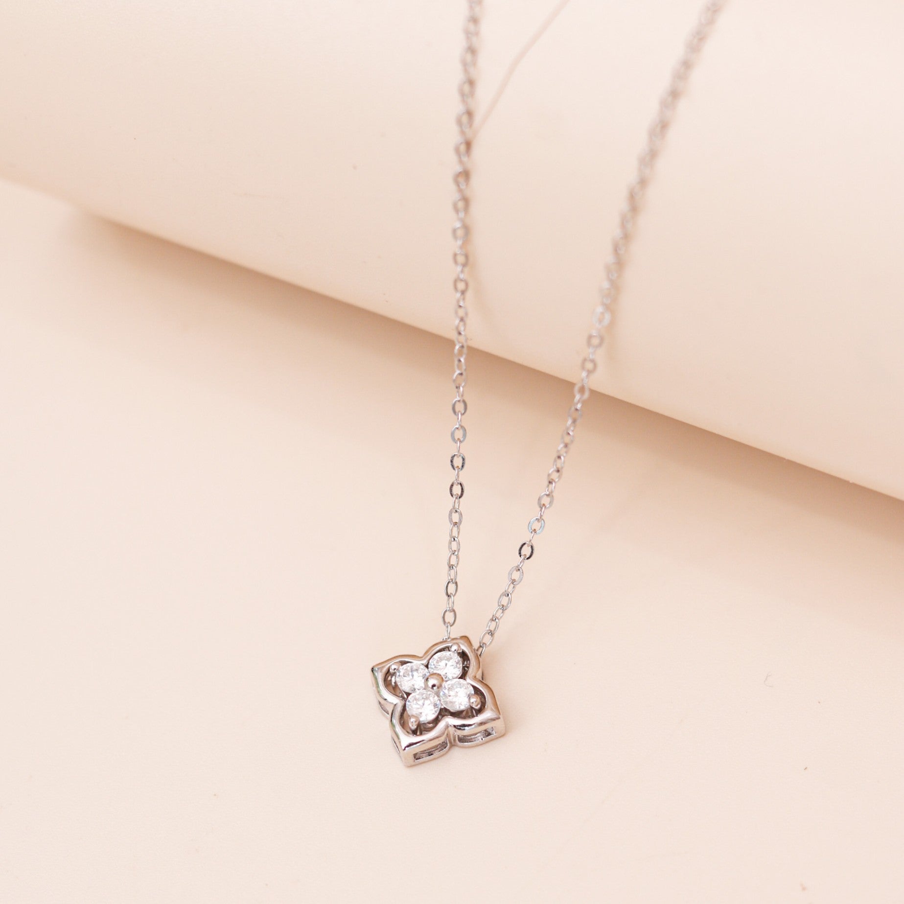 18K Gold or Platinum Plated Four Leaf Clover Necklace – 925 Sterling Silver