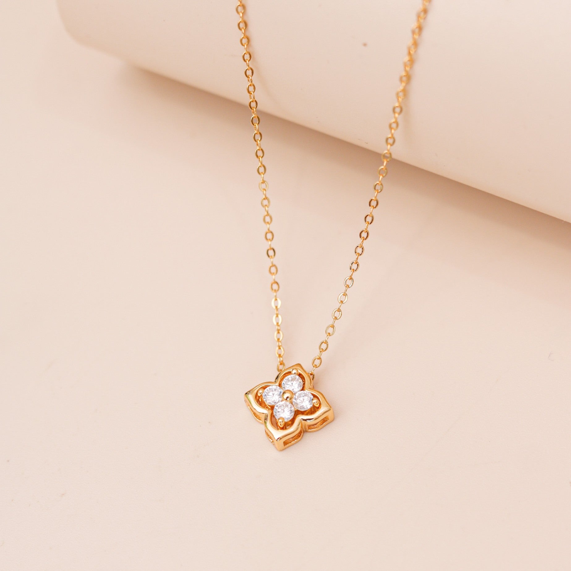 18K Gold or Platinum Plated Four Leaf Clover Necklace – 925 Sterling Silver