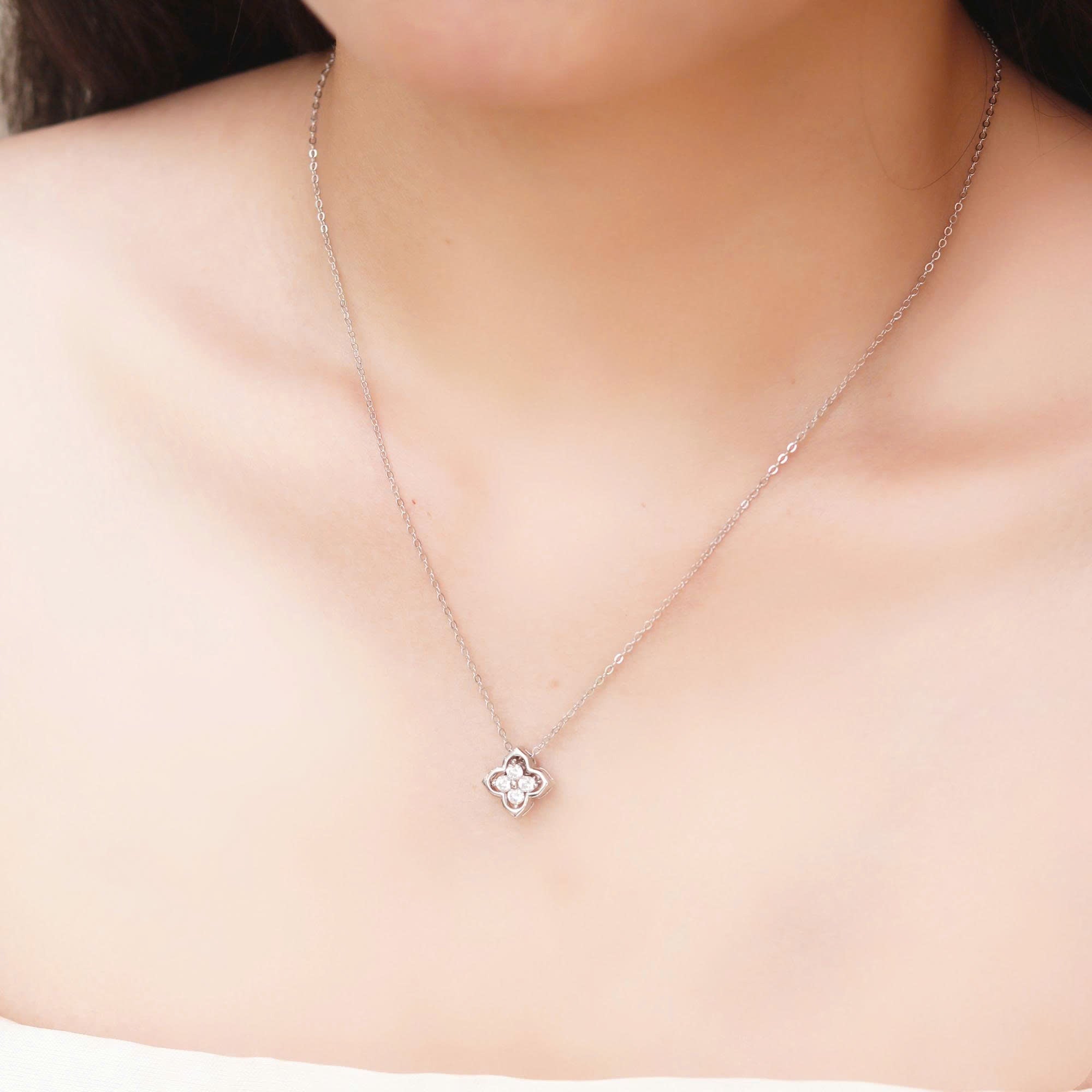 18K Gold or Platinum Plated Four Leaf Clover Necklace – 925 Sterling Silver