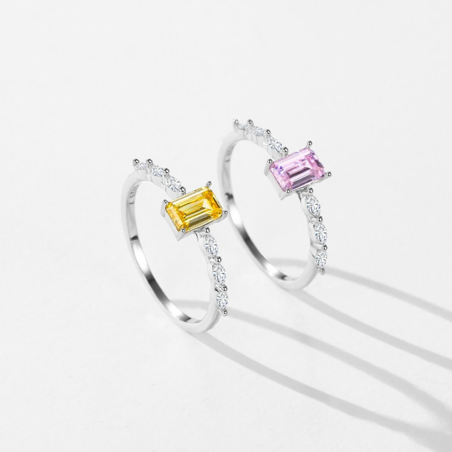 Elegant Emerald Cut Zirconia Ring – 925 Sterling Silver