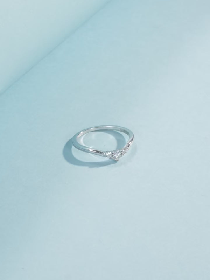 18k Simple Eternity Moissanite Ring – 925 Sterling Silver